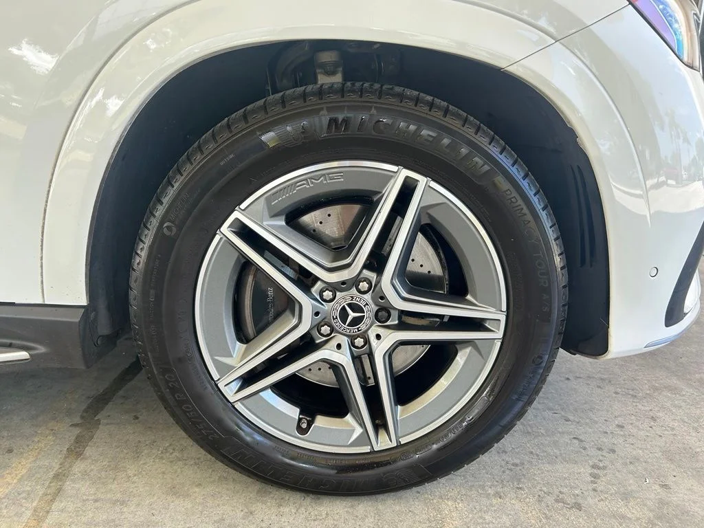 Used 2025 White Mercedes-Benz GLE 450 image 22