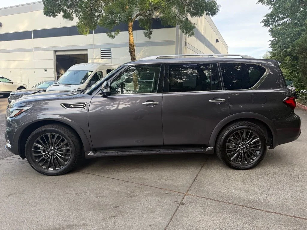Used 2023 Anthracite Gray INFINITI Premium Select image 7