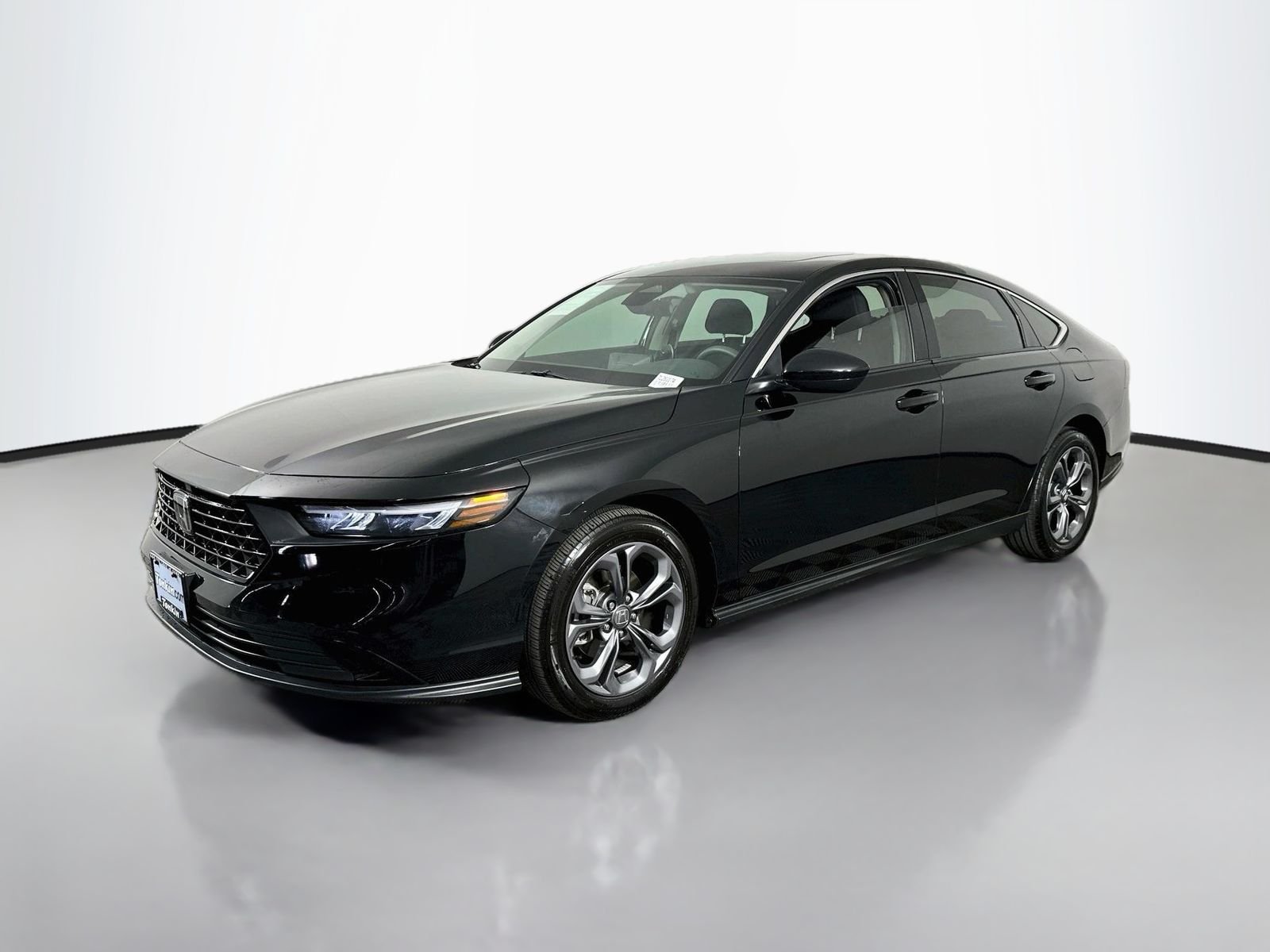 Used 2023 Crystal Black Pearl Honda EX image 3