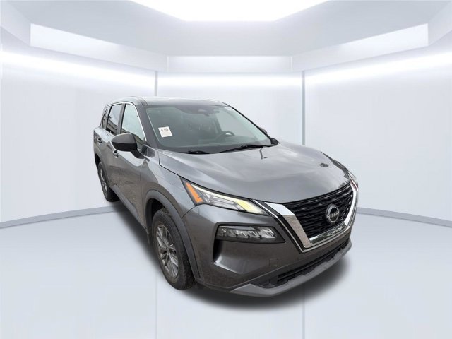Used 2023 Gray Nissan S image 3