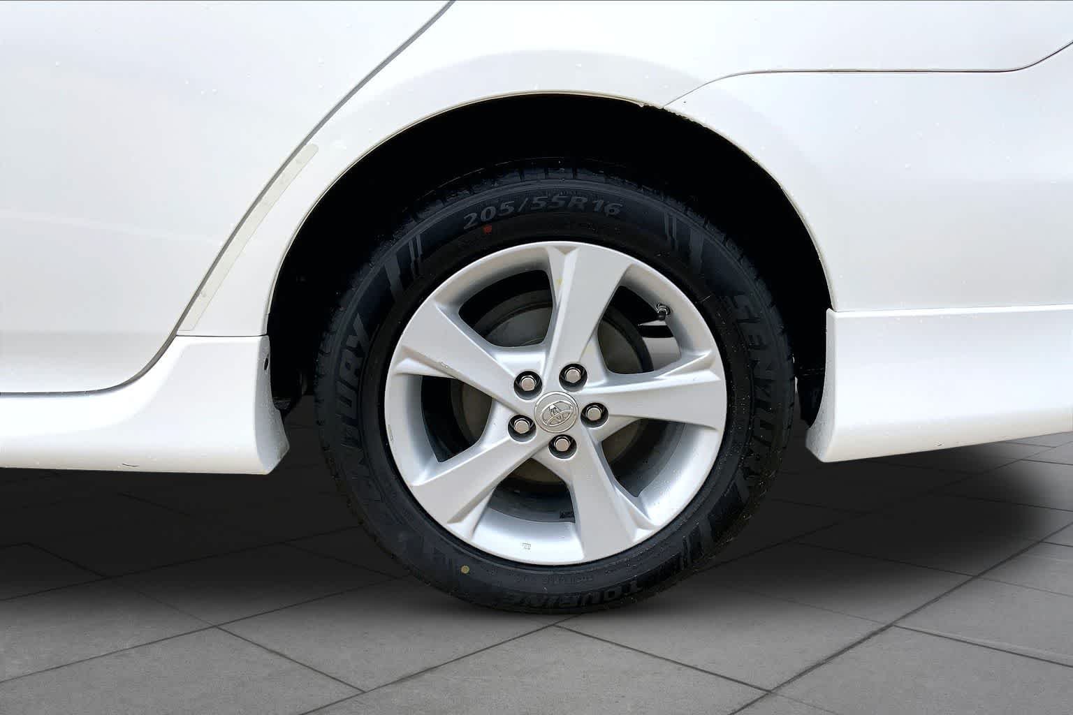Used 2011 Super White Toyota S image 10