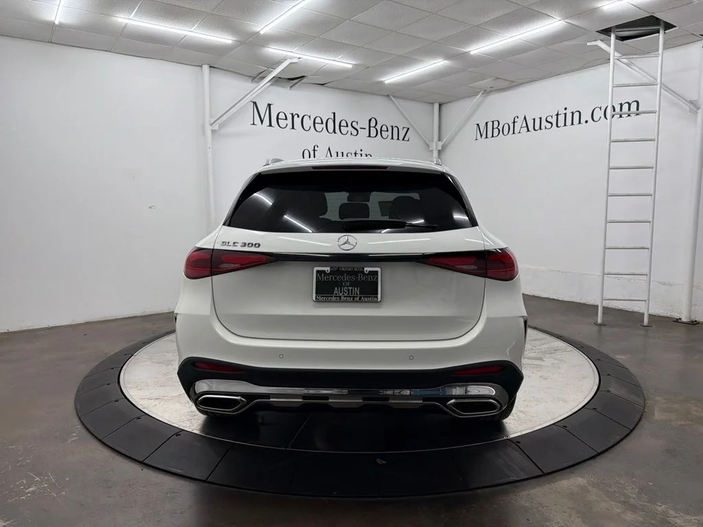 New 2026 White Mercedes-Benz GLC 300 image 6