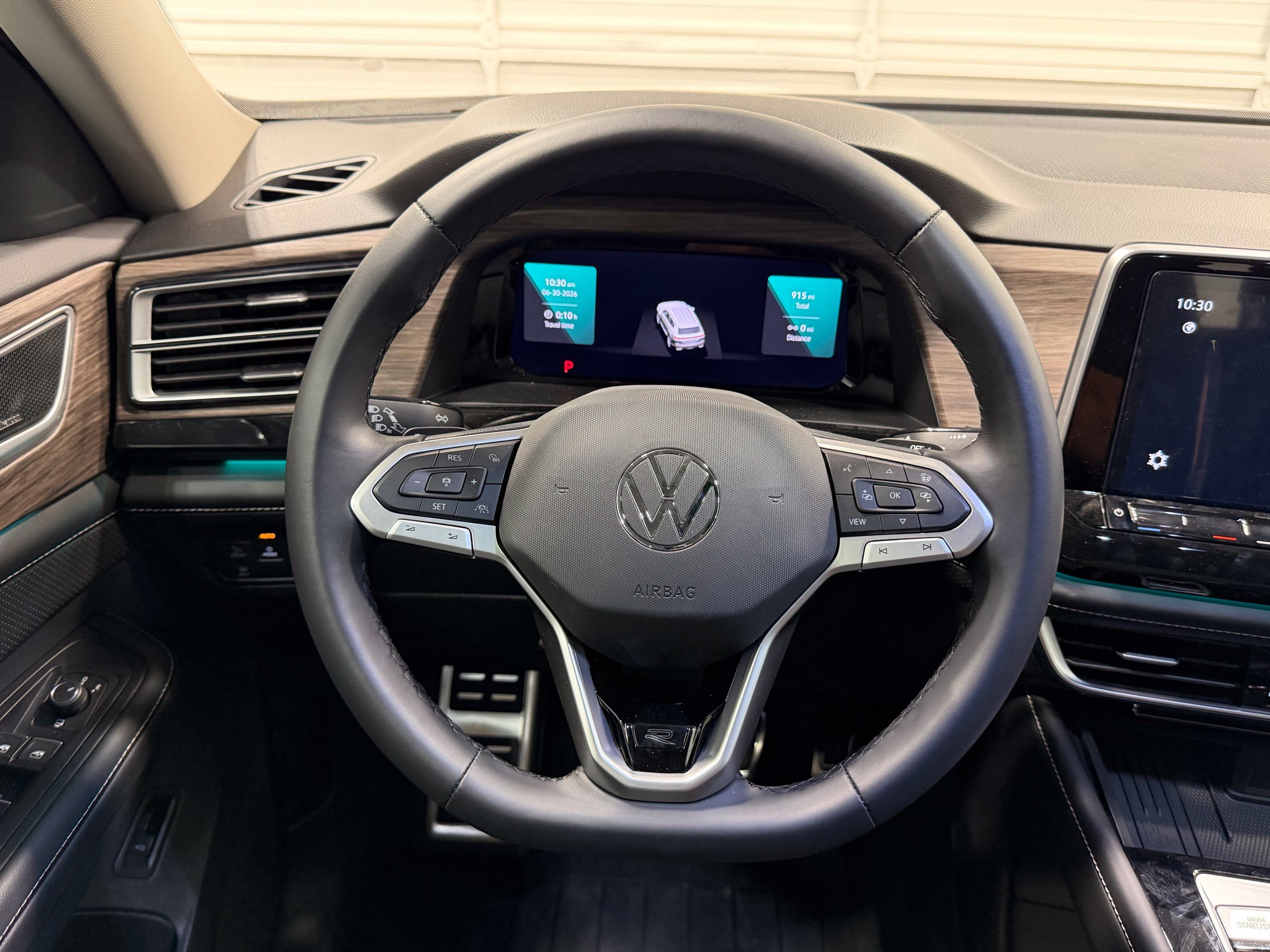 2025 Volkswagen Atlas SEL Premium R-Line - Photo 41