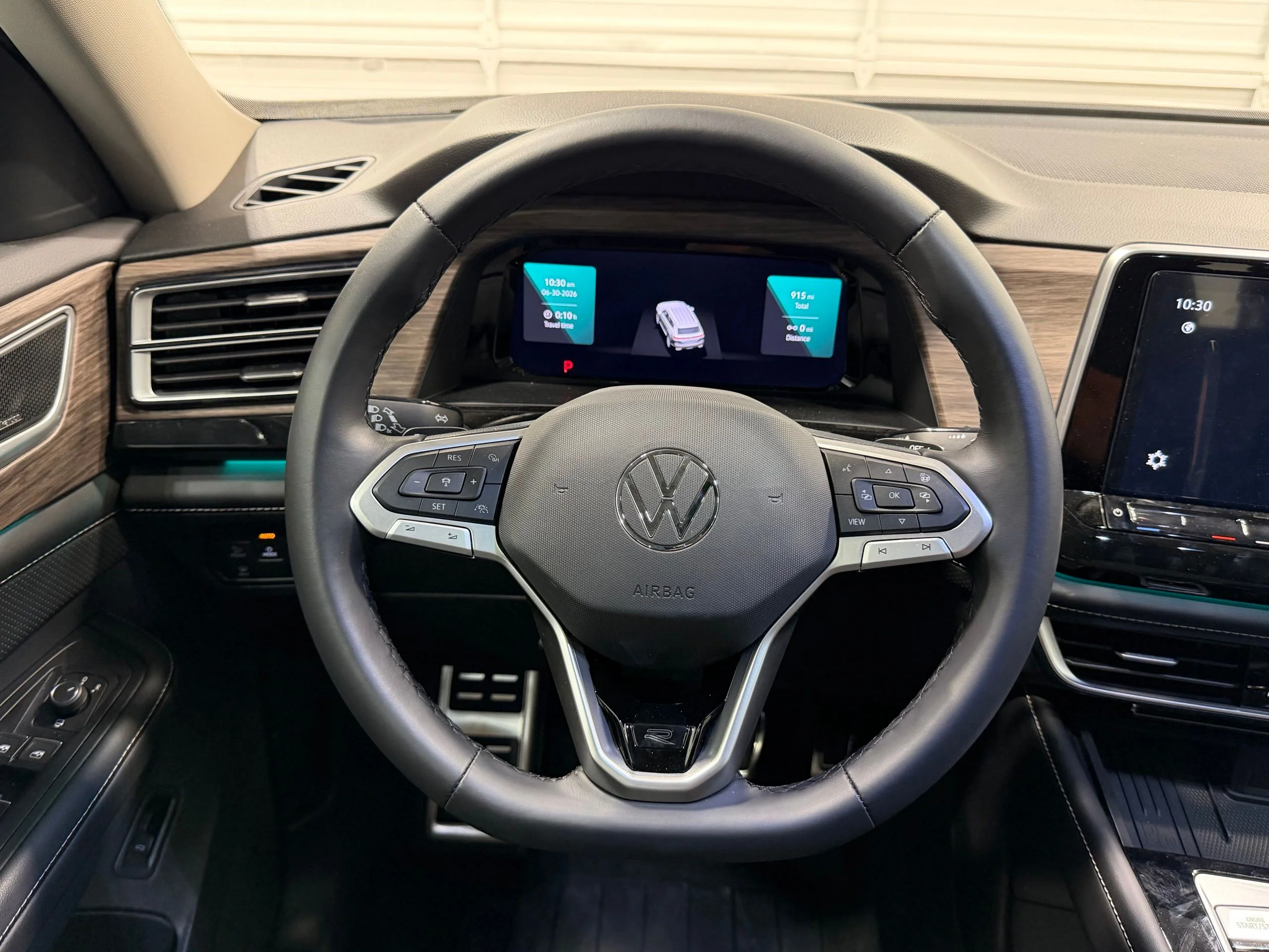 2025 Volkswagen Atlas SEL Premium R-Line - Photo 41