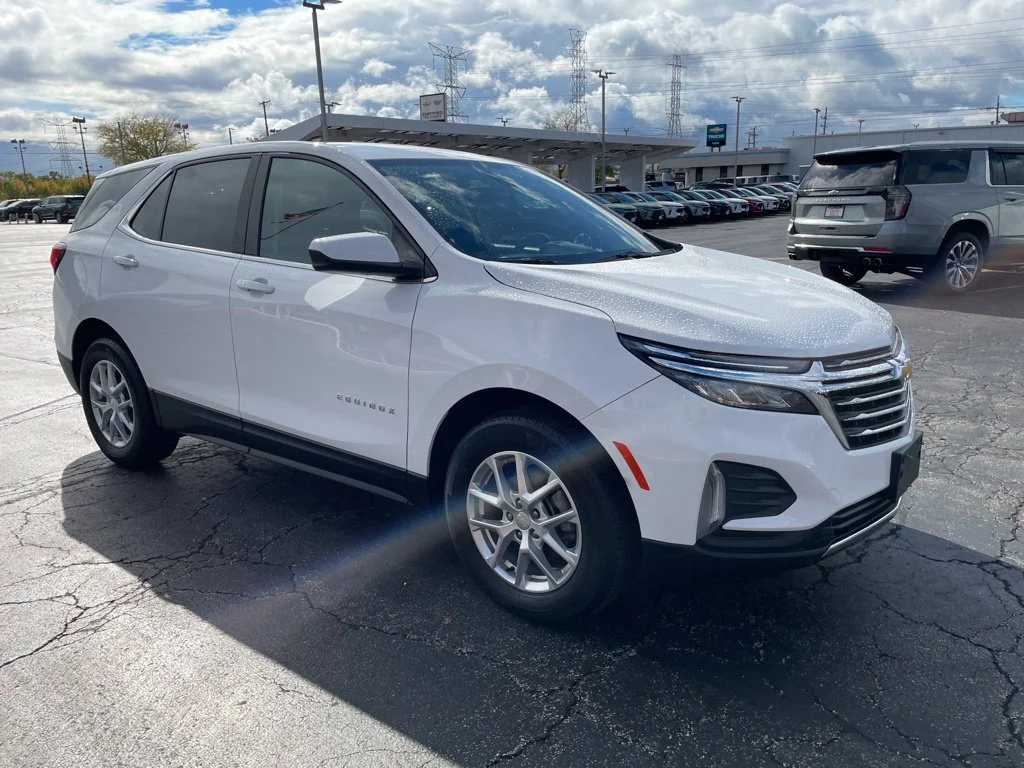 Used 2022 White Chevrolet LT image 8