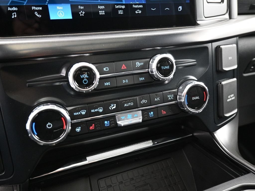 New 2025 Space White Metallic Ford Lariat image 17
