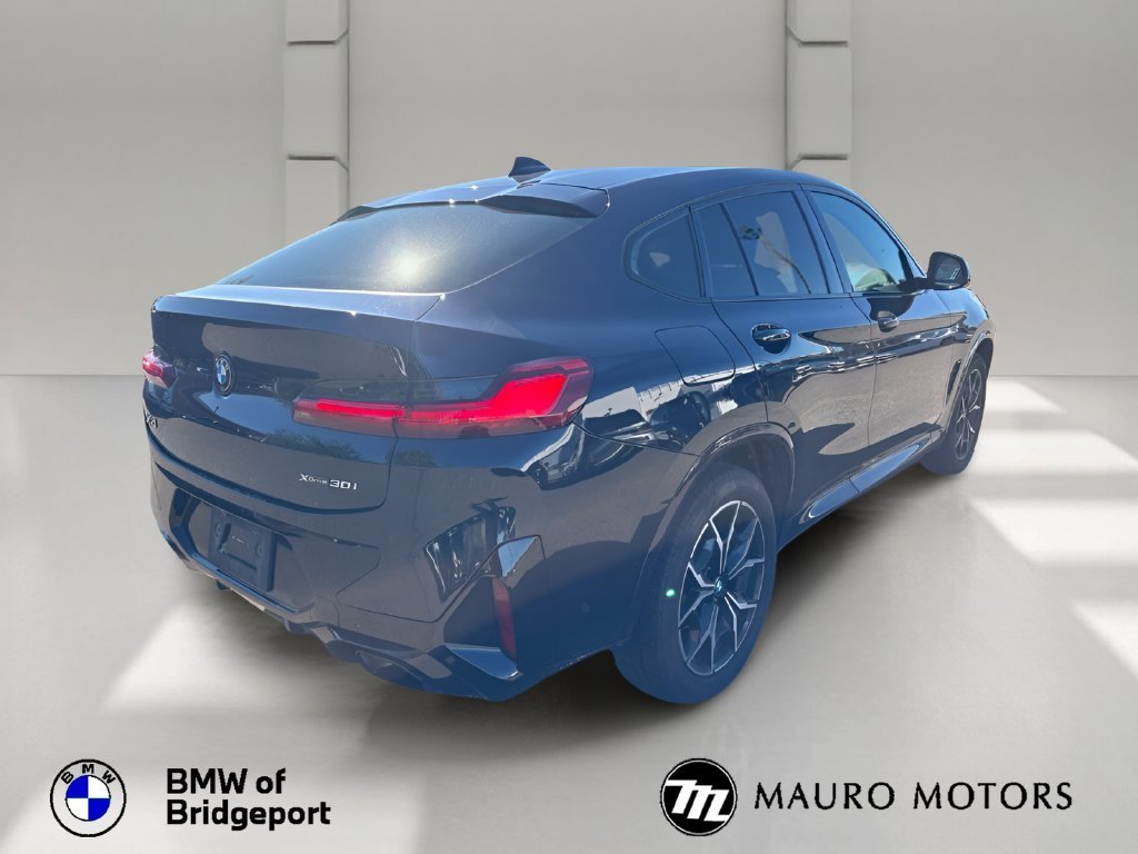 Used 2024 Black BMW xDrive30i image 6