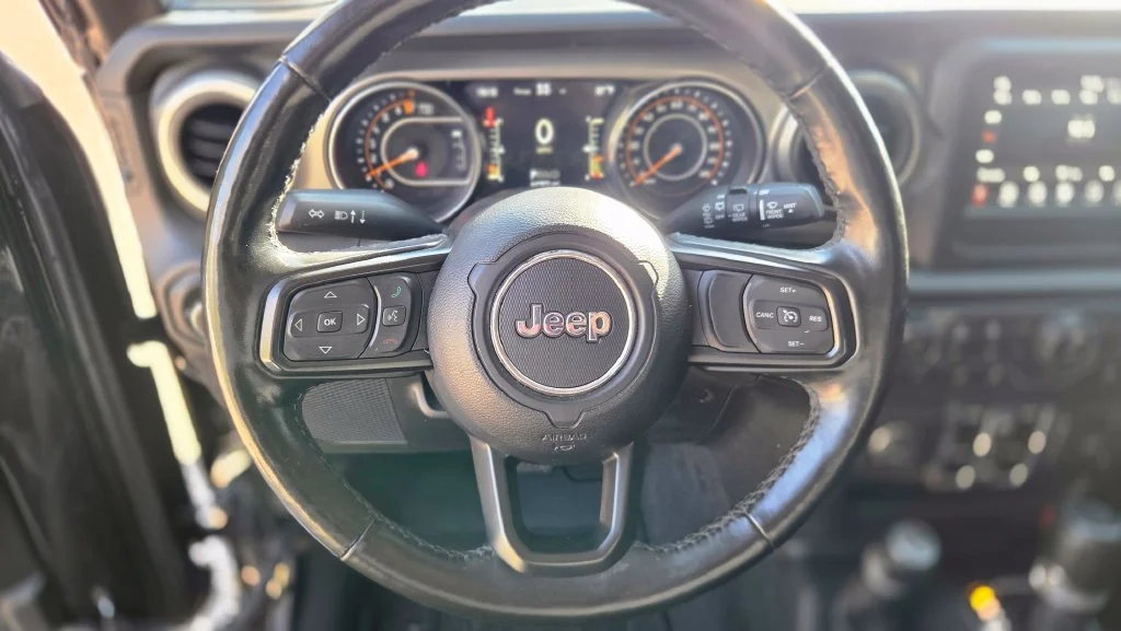 Used 2021 Black Jeep Unlimited Willys image 17