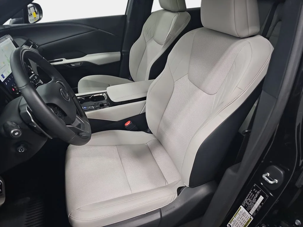 Used 2024 Black Lexus 350 Premium image 17