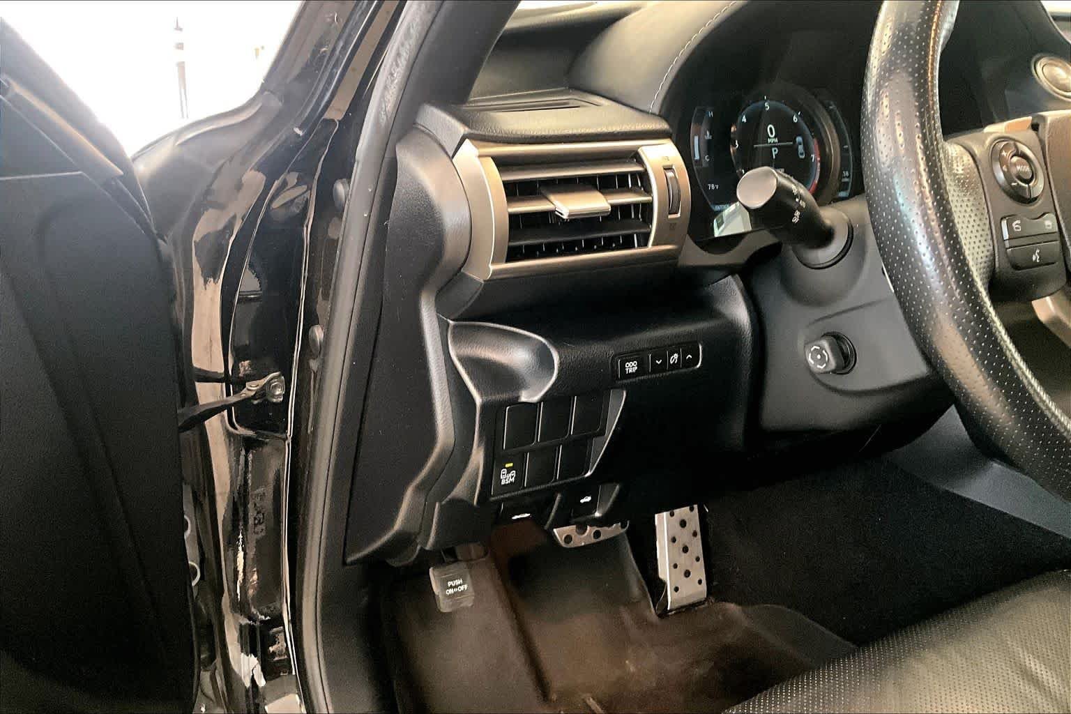 Used 2015 Obsidian Lexus  image 29