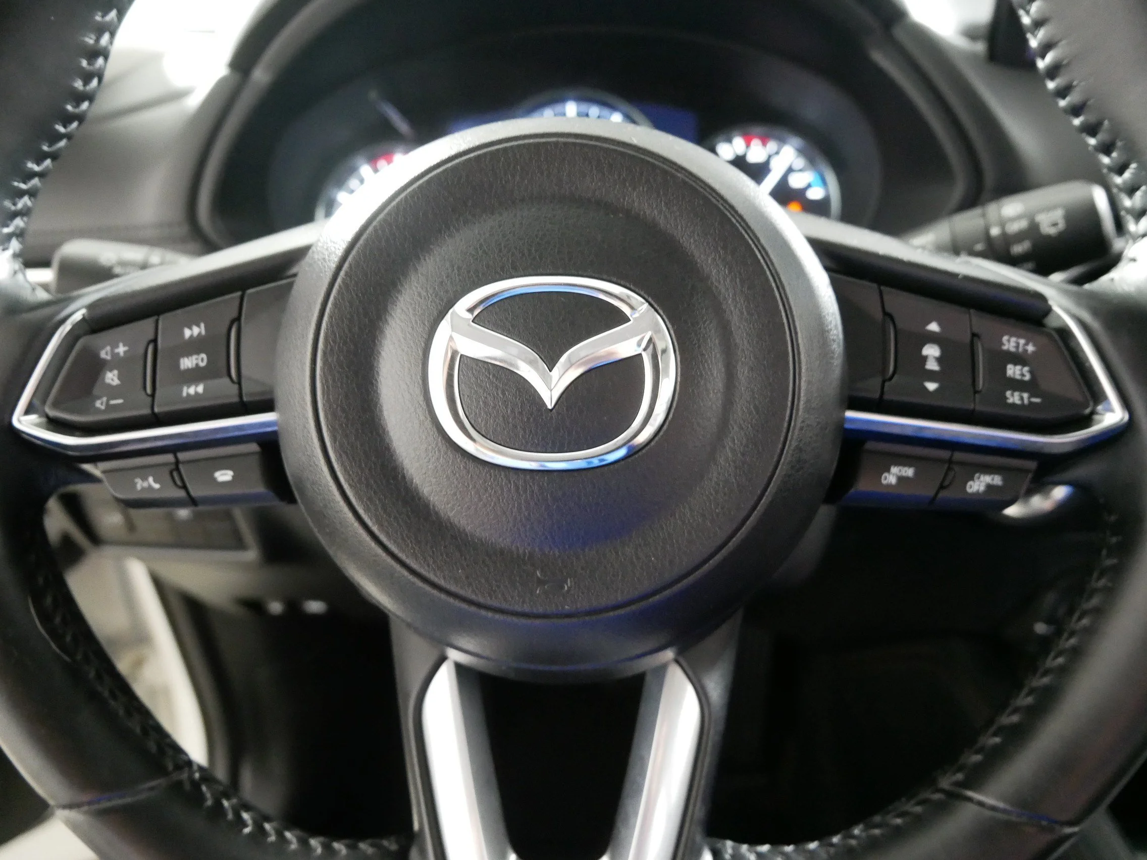 Used 2023 Rhodium White Metallic Mazda 2.5 S Premium Package image 25