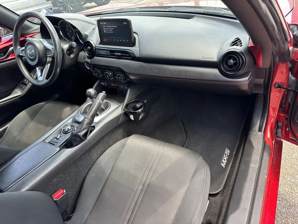 Used 2018 Red Mazda Club image 11