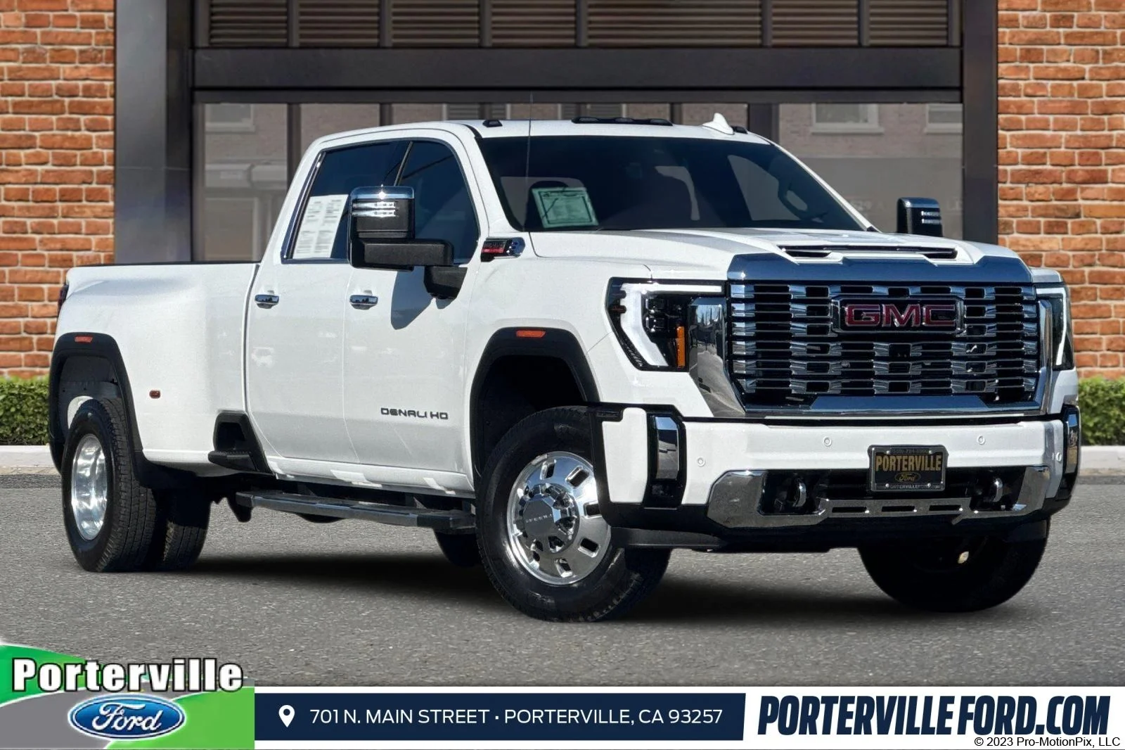 2024 GMC Sierra 4WD Crew Cab Long Box DRW Denali's photo