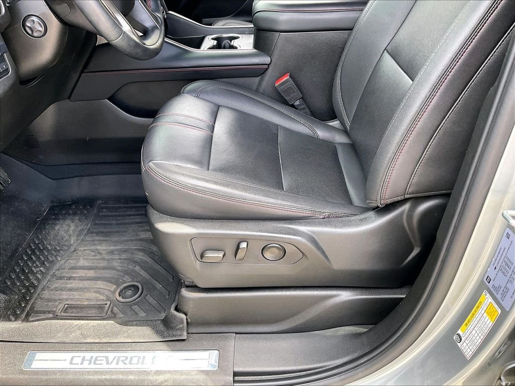Used 2024 Sterling Gray Metallic Chevrolet RST image 35