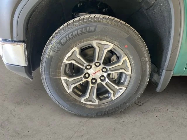New 2026 Special Exterior Color GMC SLE image 15