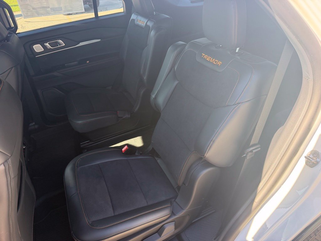 2026 Ford Explorer Tremor - Photo 13