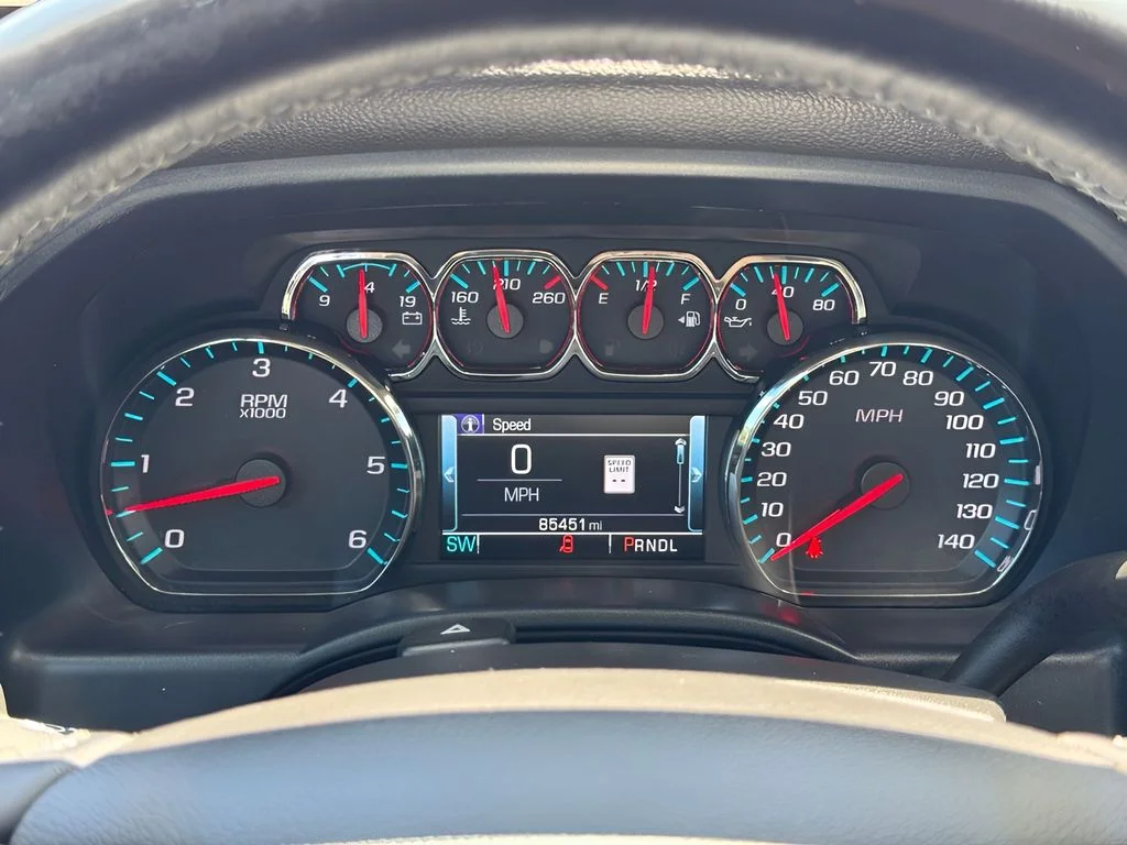 Used 2018 Black GMC SLT image 24