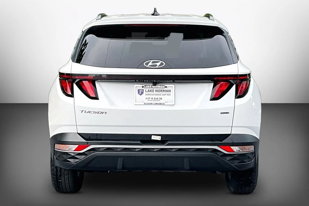 Certified Used 2024 White Hyundai SEL image 7