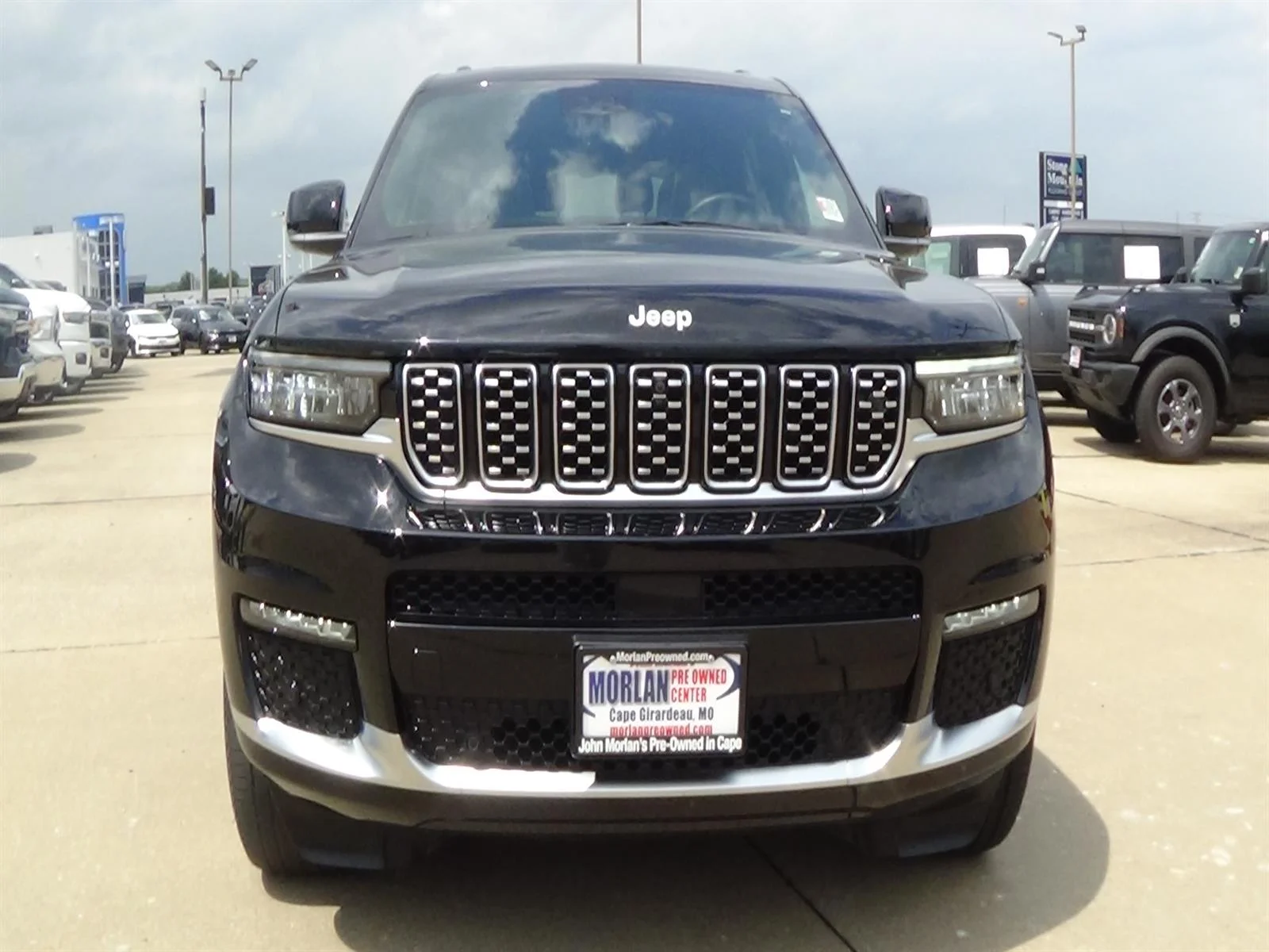 Used 2025 Diamond Black Crystal Pearl Coat (pxj) Jeep Summit image 3