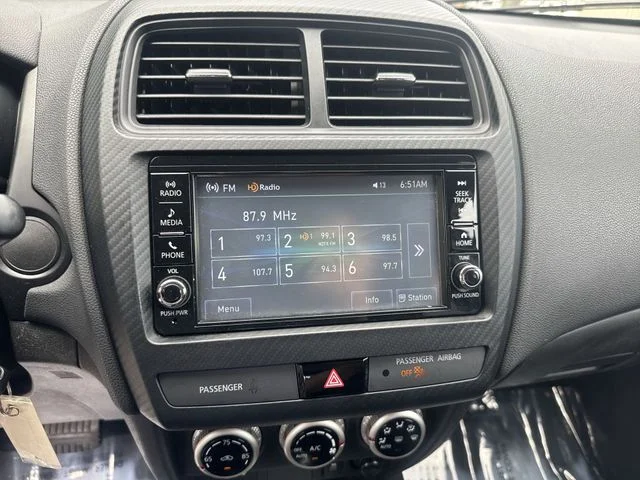 Used 2020  Mitsubishi 2.0 ES image 19