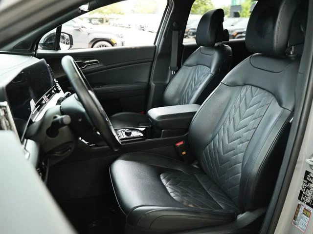Used 2023 Wolf Gray Kia X-Line image 19