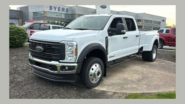 2026 Ford F-450 XL 4x4 Crew Cab 8' Box DRW's photo