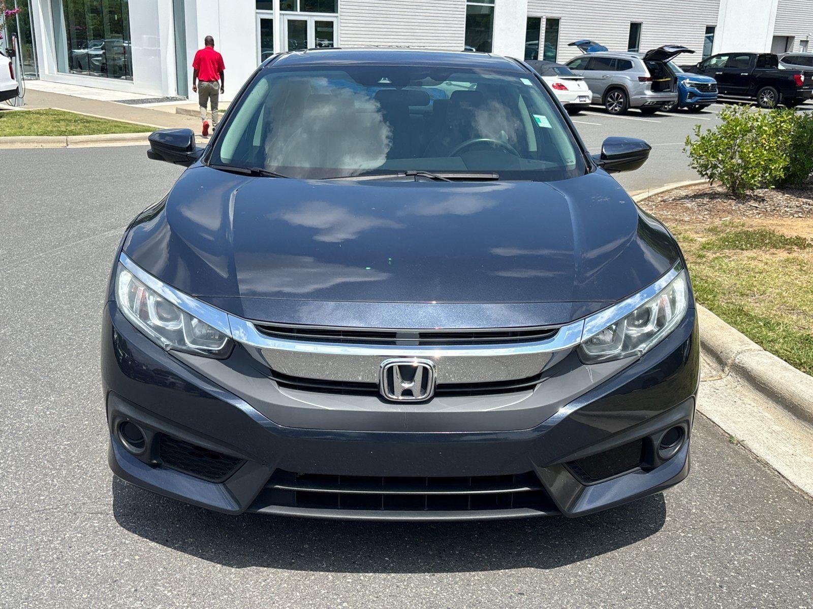 Used 2018 Cosmic Blue Metallic Honda EX image 8