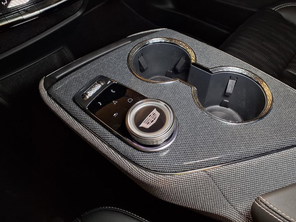 2026 Cadillac OPTIQ Premium Luxury - Photo 18