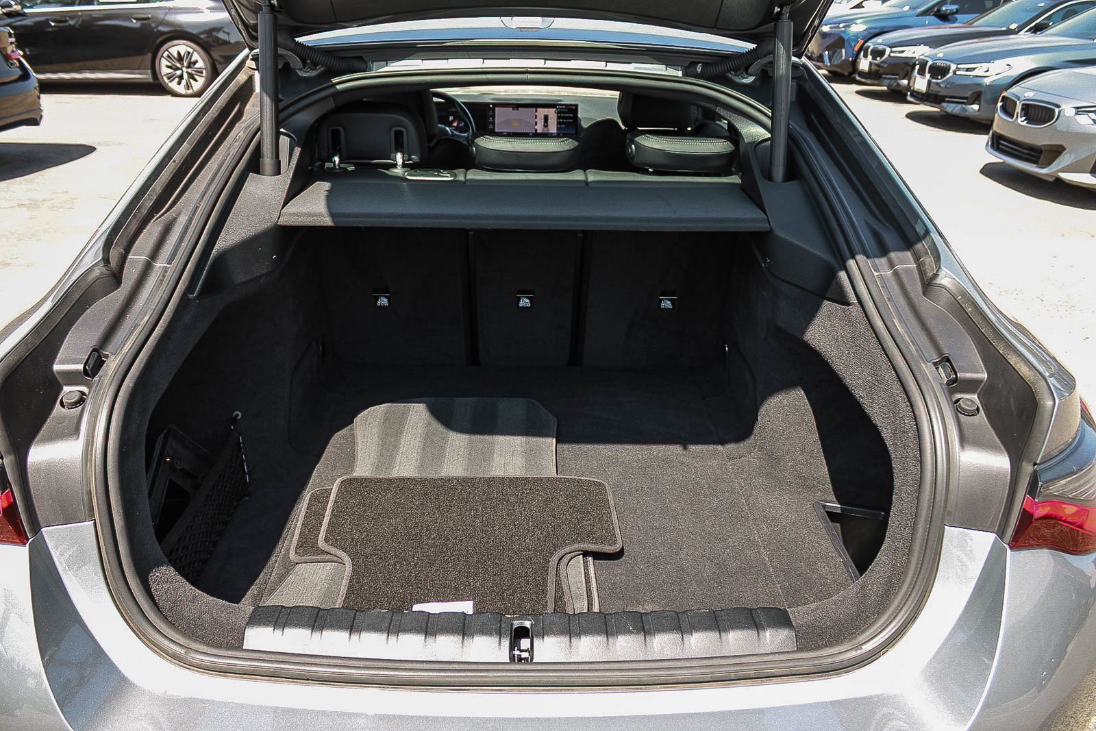 Used 2023 Skyscraper Grey Metallic BMW eDrive40 image 27