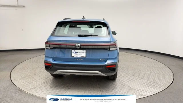 Used 2025 Blue Volkswagen 1.5T S image 3