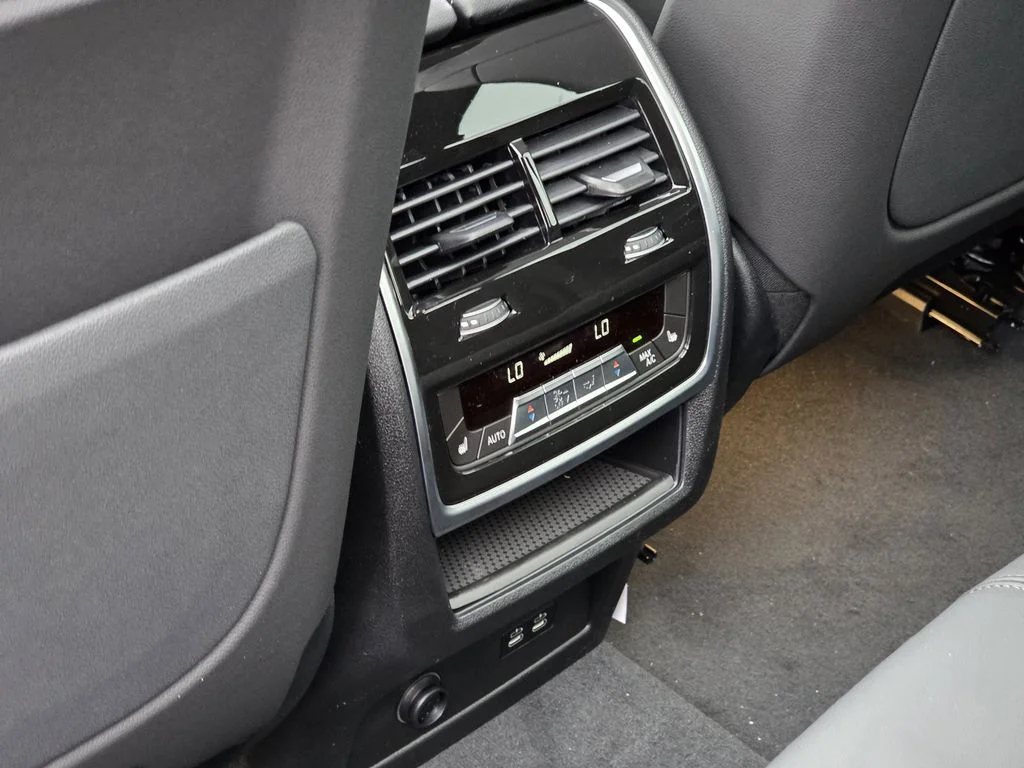 Used 2026 Black BMW sDrive40i image 14