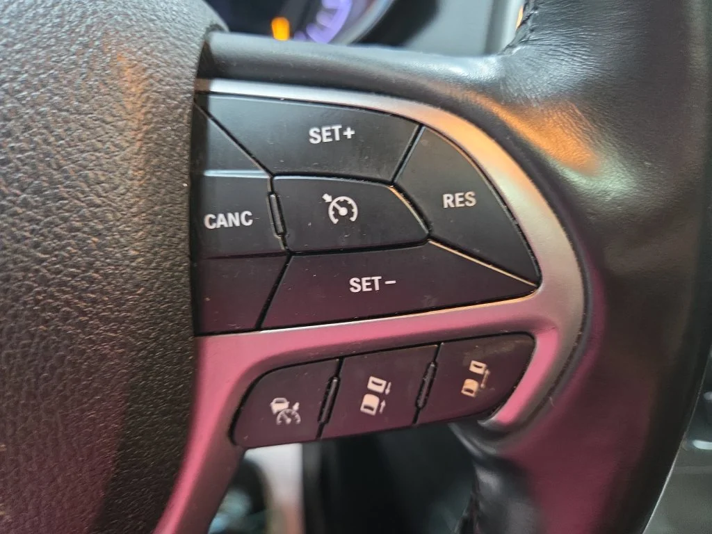 Used 2018 Black Jeep Limited image 36