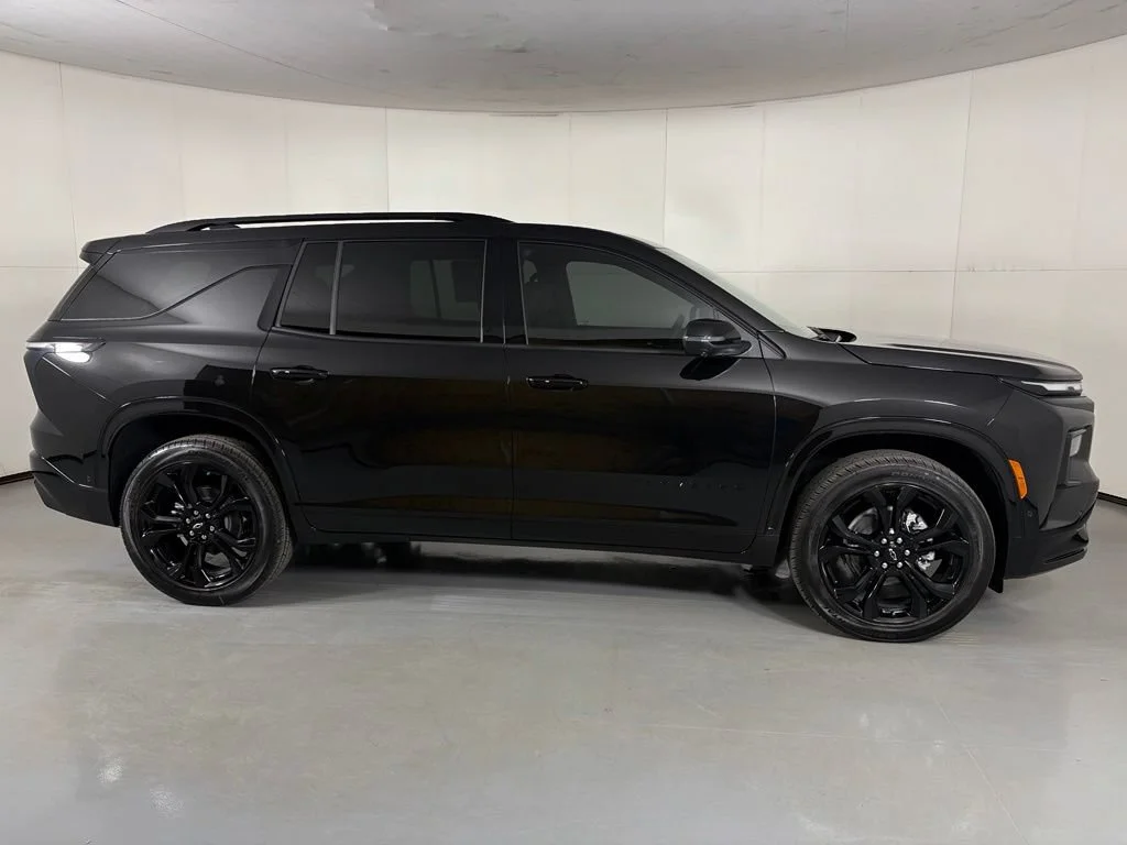 2027 Chevrolet Traverse RS - Photo 11