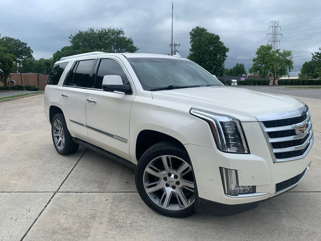 Used 2015 White Cadillac Premium image 5