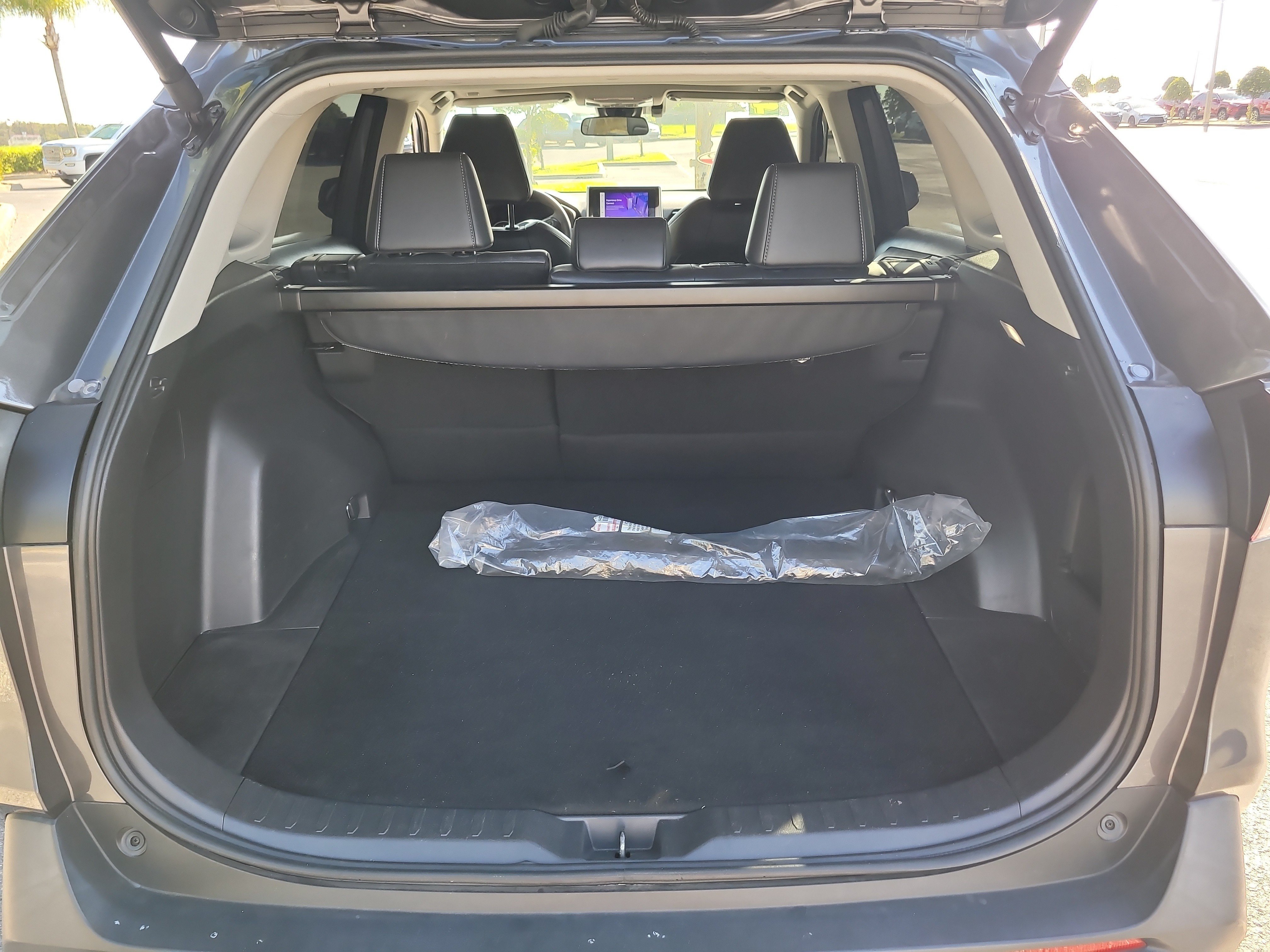 Used 2024 Magnetic Gray Metallic Toyota XLE Premium image 10