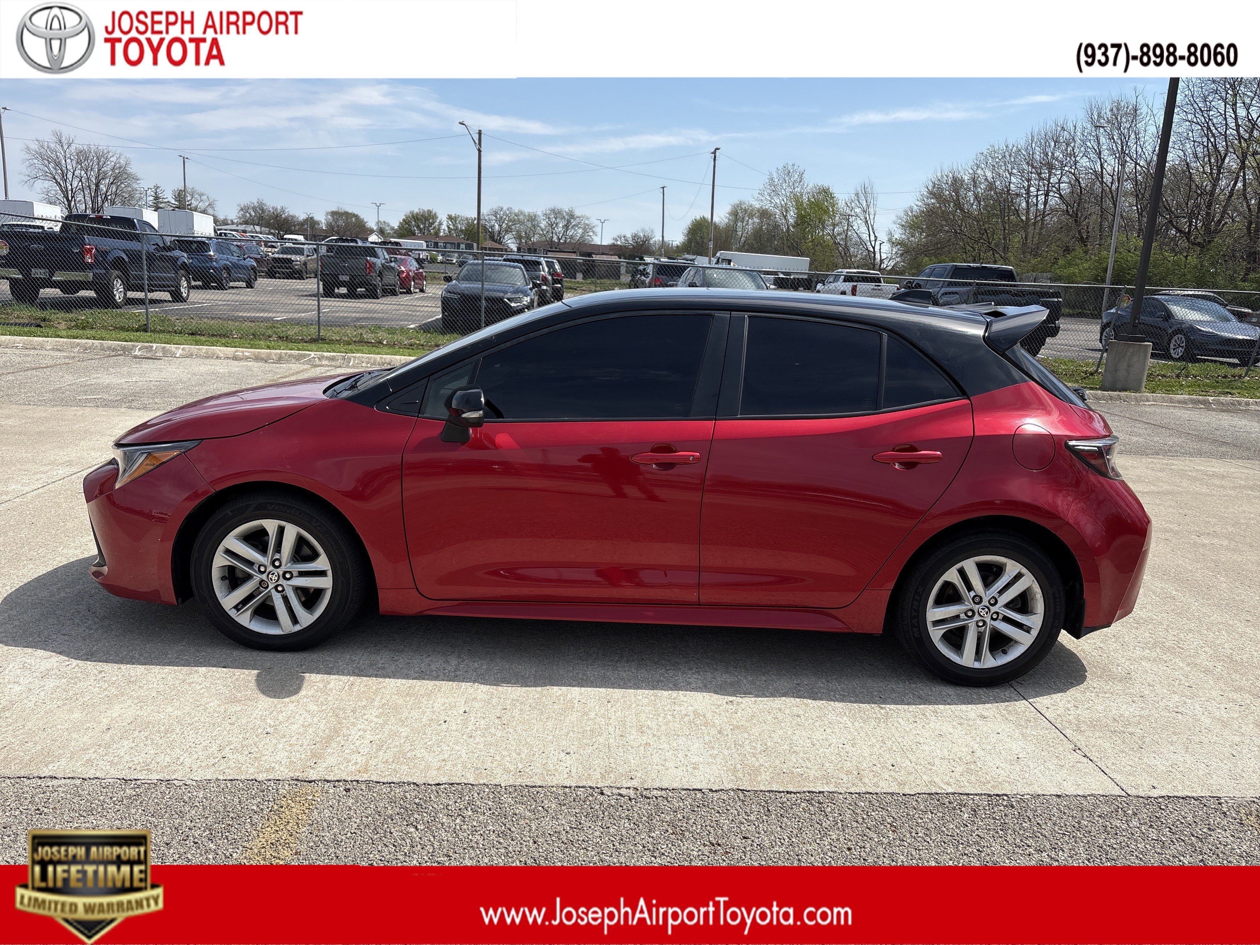 Finish Line Red/Midnight Black Metallic 2022 Toyota Corolla Hatchback SE FWD Hatchback Front-Wheel Drive Automatic