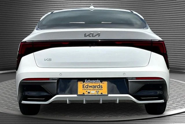 Certified Used 2025 White Kia LXS image 5