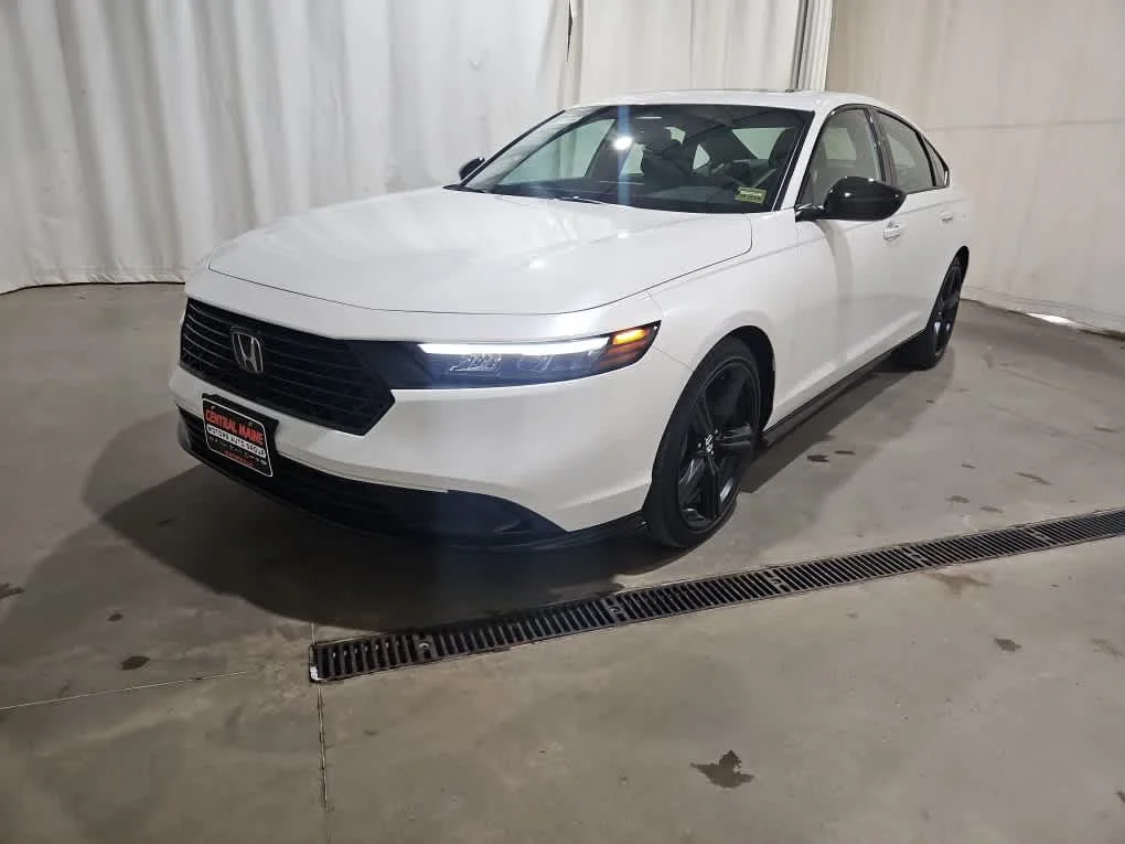 2025 Honda Accord Hybrid Sport-L's photo