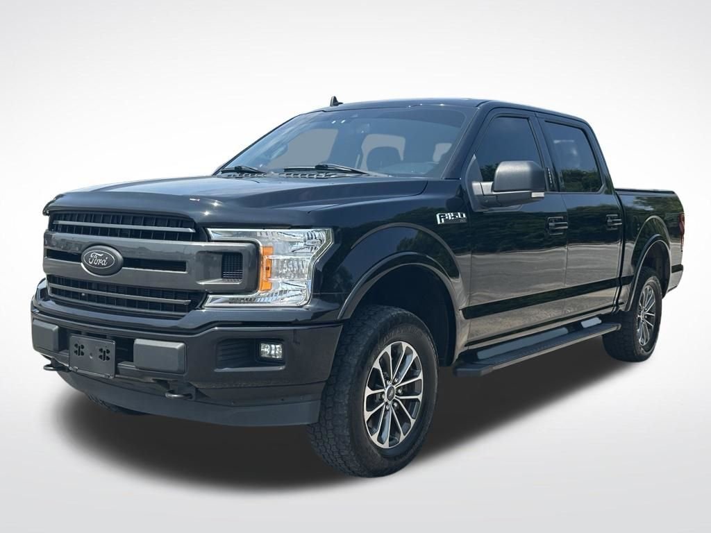 Used 2020 Black Ford XLT image 2