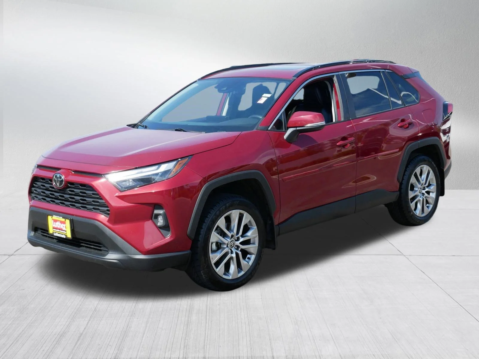 Used 2024 Ruby Flare Pearl Toyota XLE Premium image 3