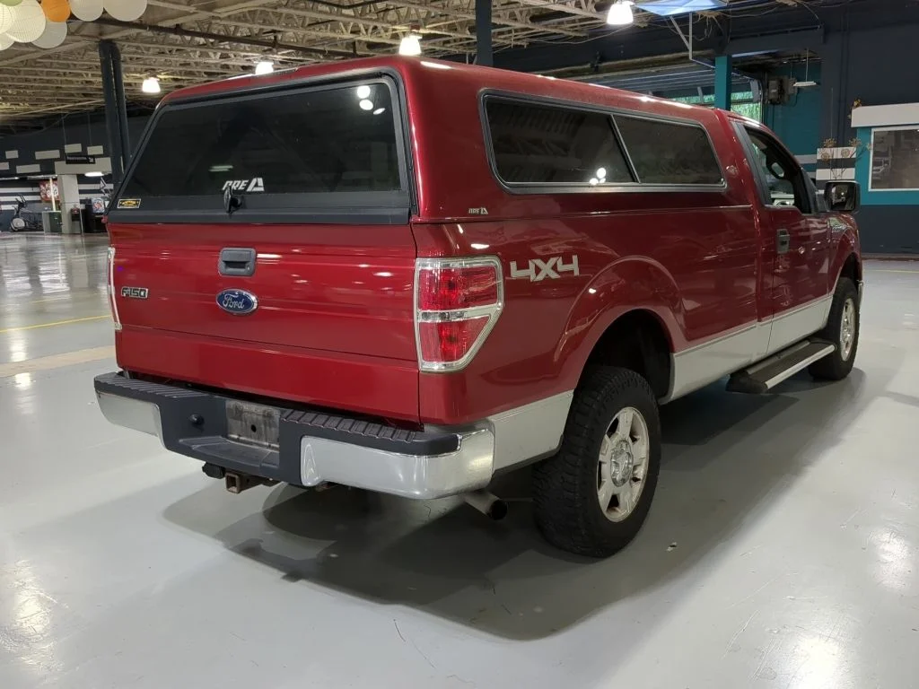Used 2009 Red Ford  image 7