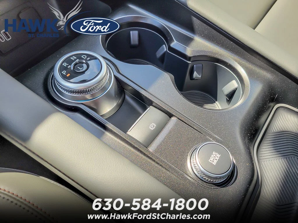 New 2026 Star White Metallic Tri-Coat Ford Active image 18