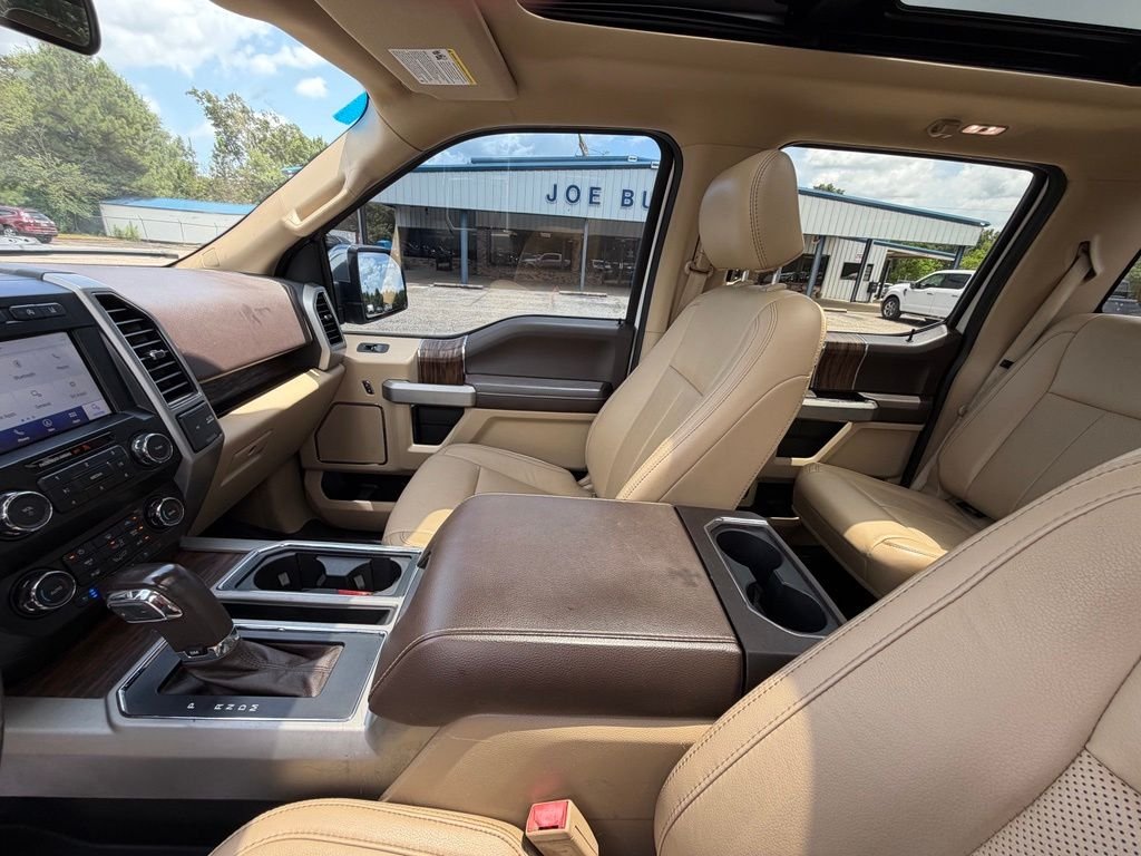 Used 2020  Ford Lariat image 5