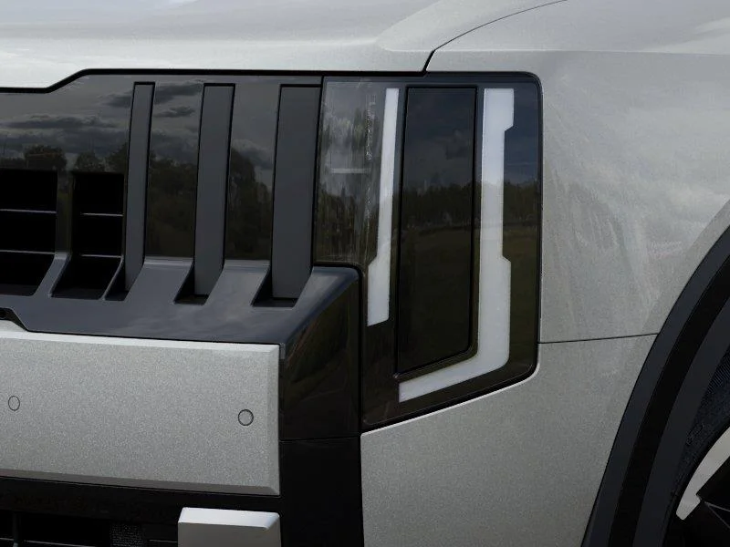 New 2027 Ivory Silver Kia EX image 10