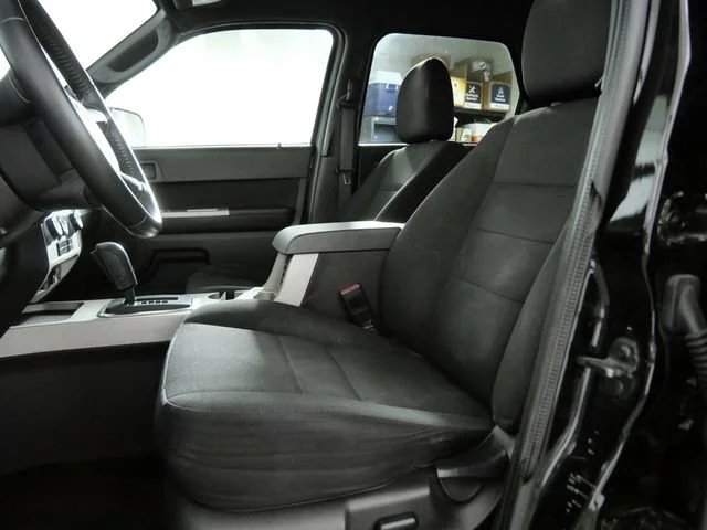 Used 2009 Black Ford XLT image 17