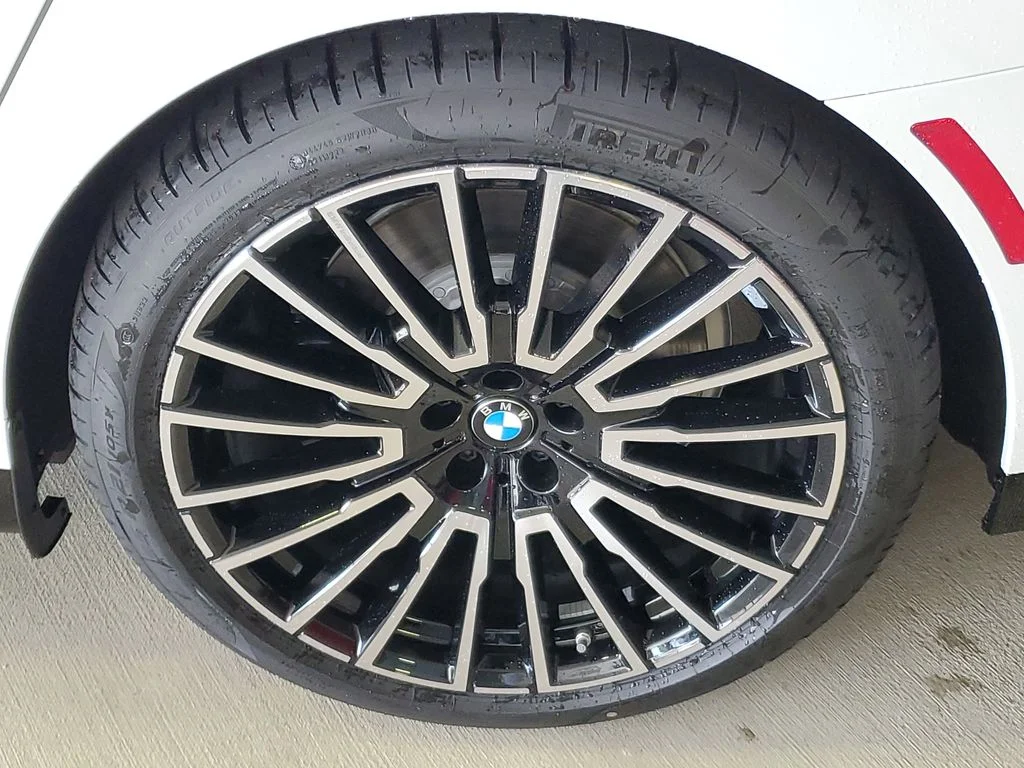 New 2026 Alpine White BMW eDrive50 image 5