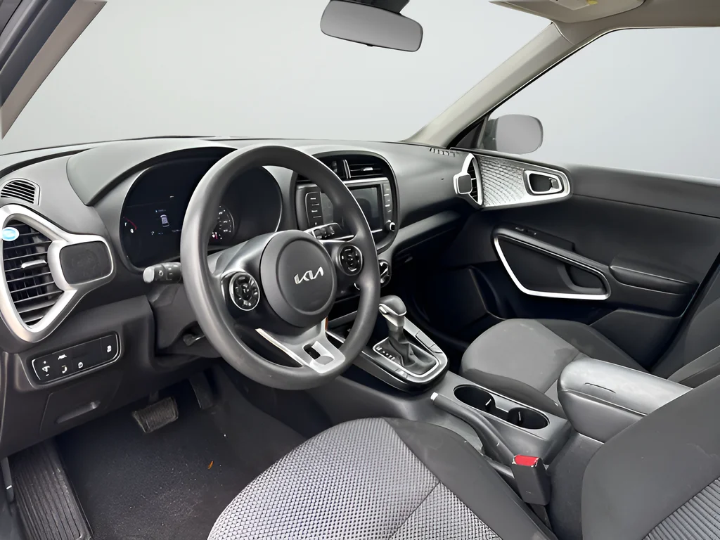 Used 2022 Black Kia LX image 8