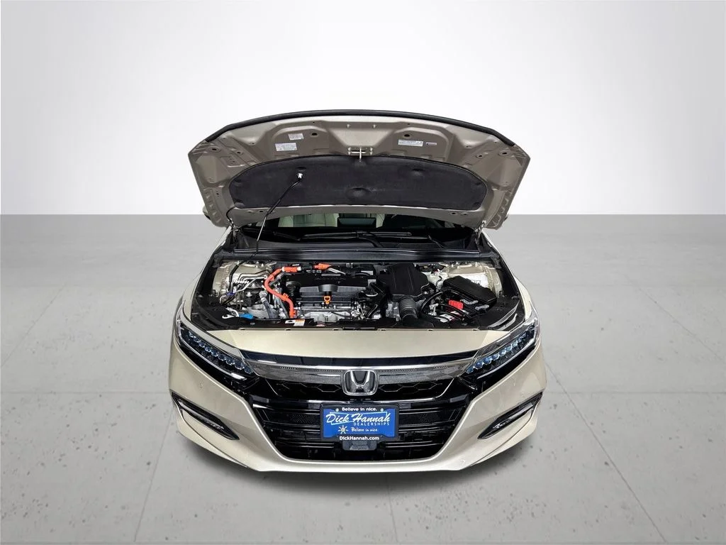 Used 2019 Gold Honda Touring image 23