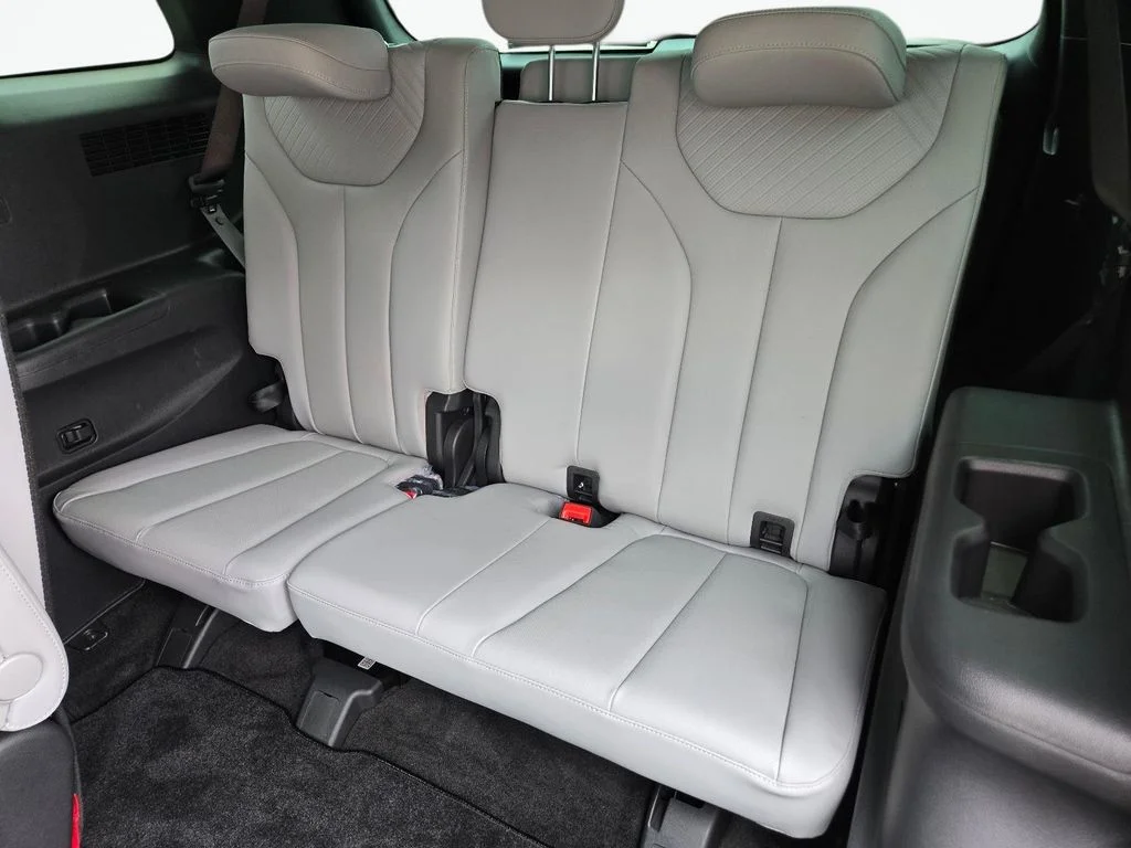 Used 2024 Red Hyundai SEL image 19
