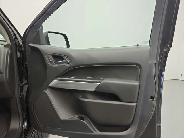 Used 2022 Black Chevrolet LT image 30